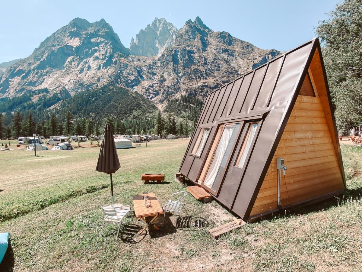 Hobo Camping Courmayeur Eksteriør bilde