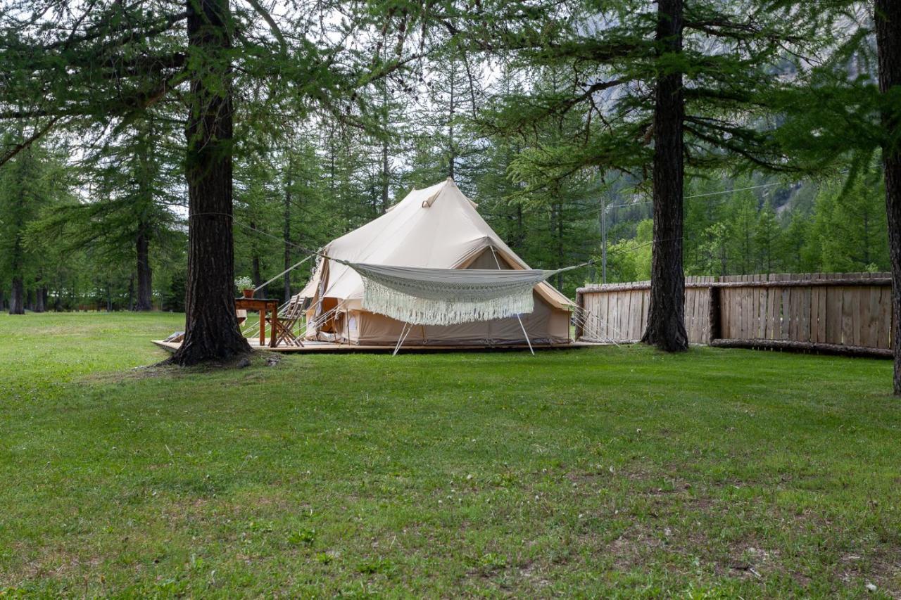 Hobo Camping Courmayeur Eksteriør bilde